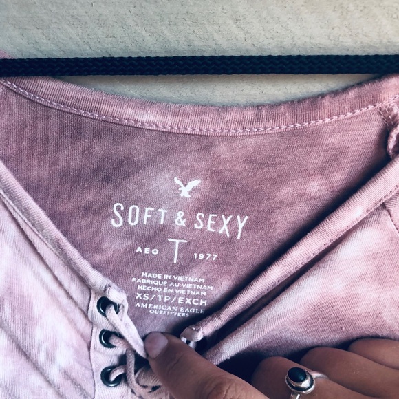 AE Top - Picture 2 of 2